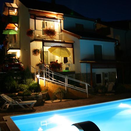 Apart Hevizi Haz Exterior foto
