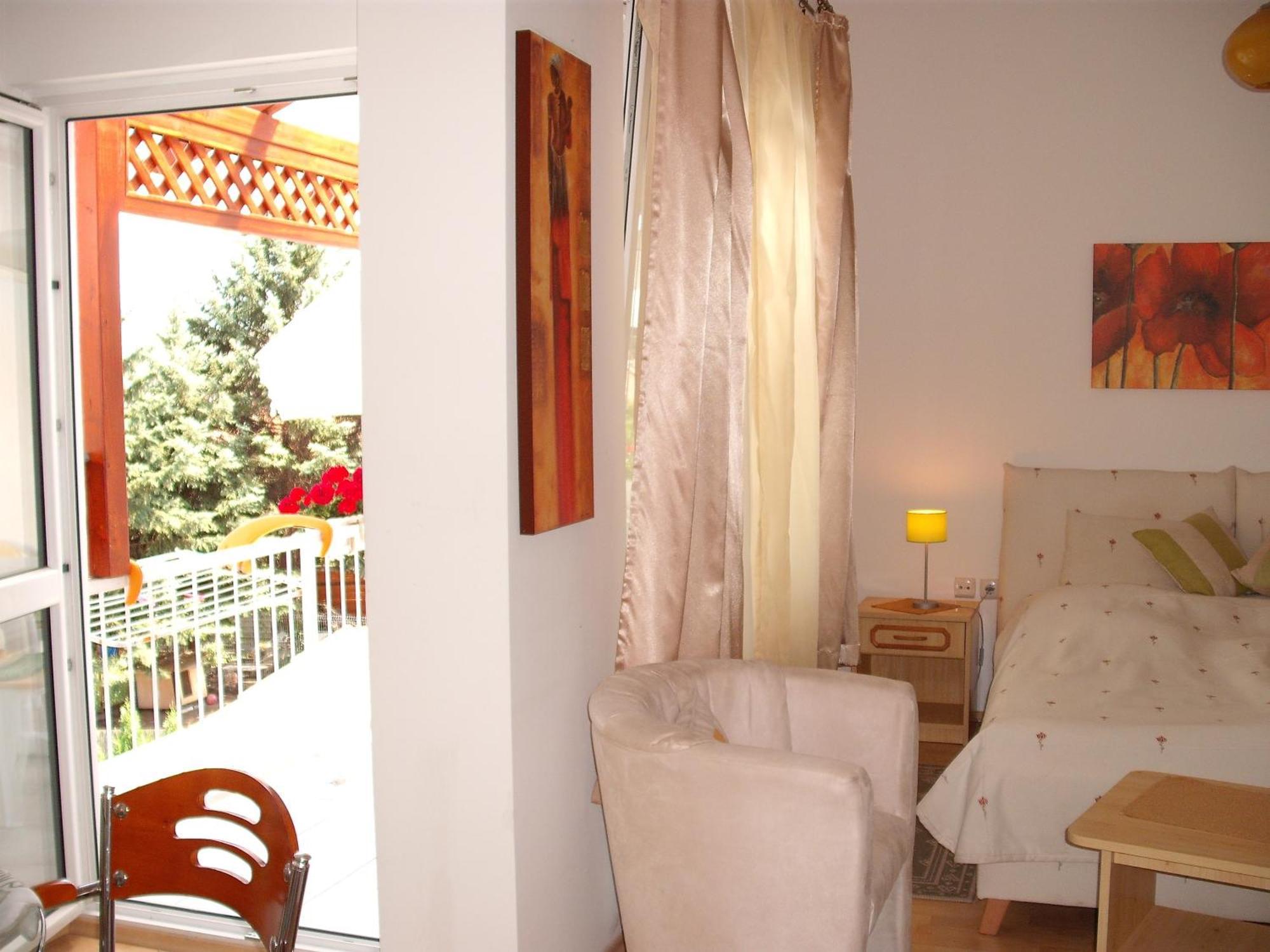 Apart Hevizi Haz Exterior foto